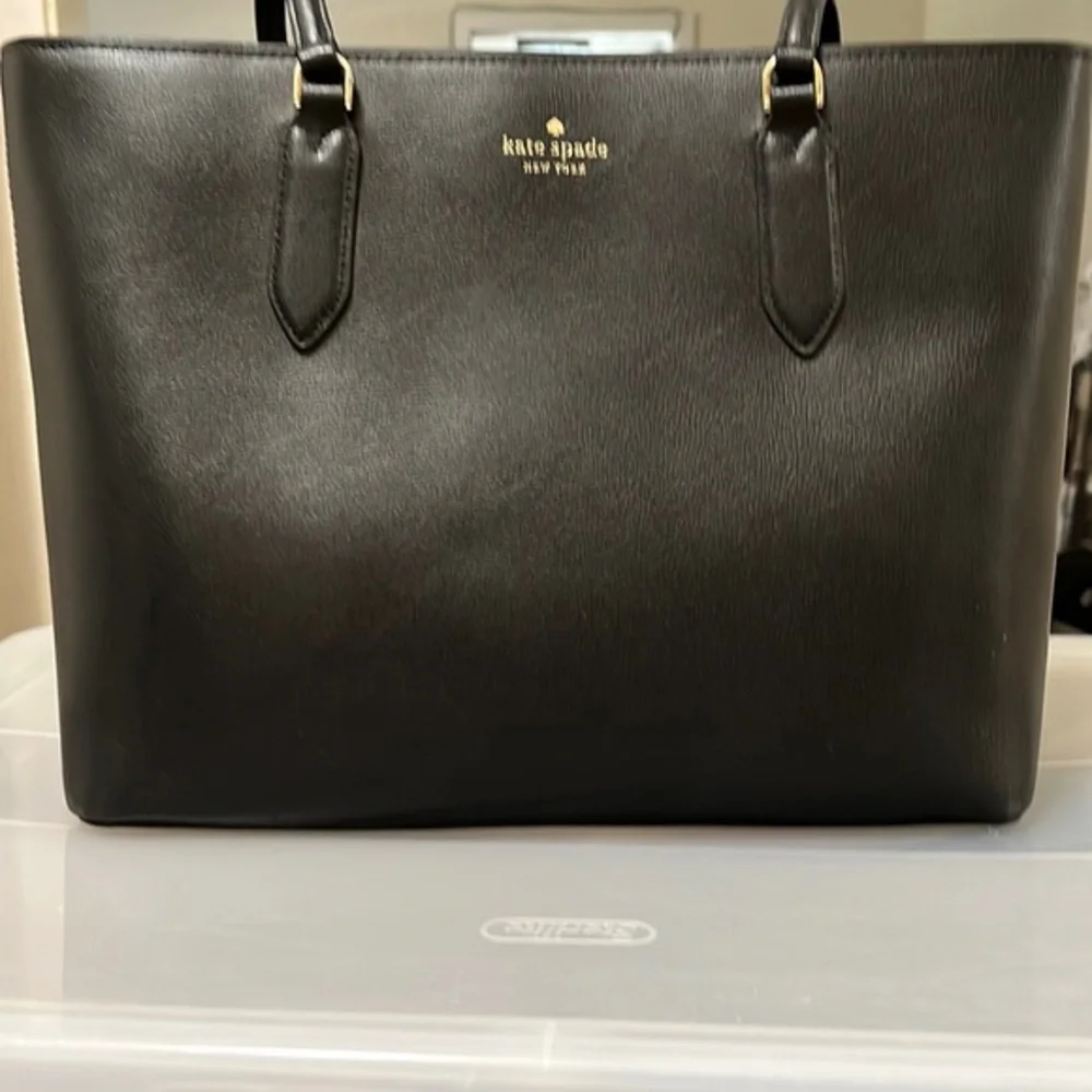 Kate Spade Harper Refined Grain Leather Tote Bag Black